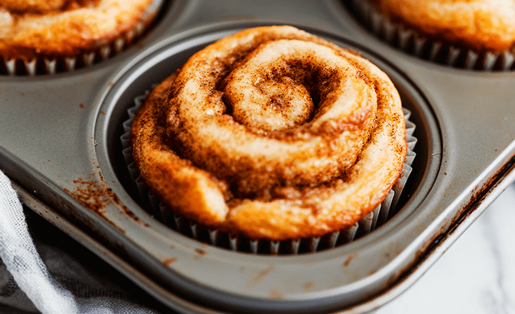 sourdough cinnamon swirl muffins